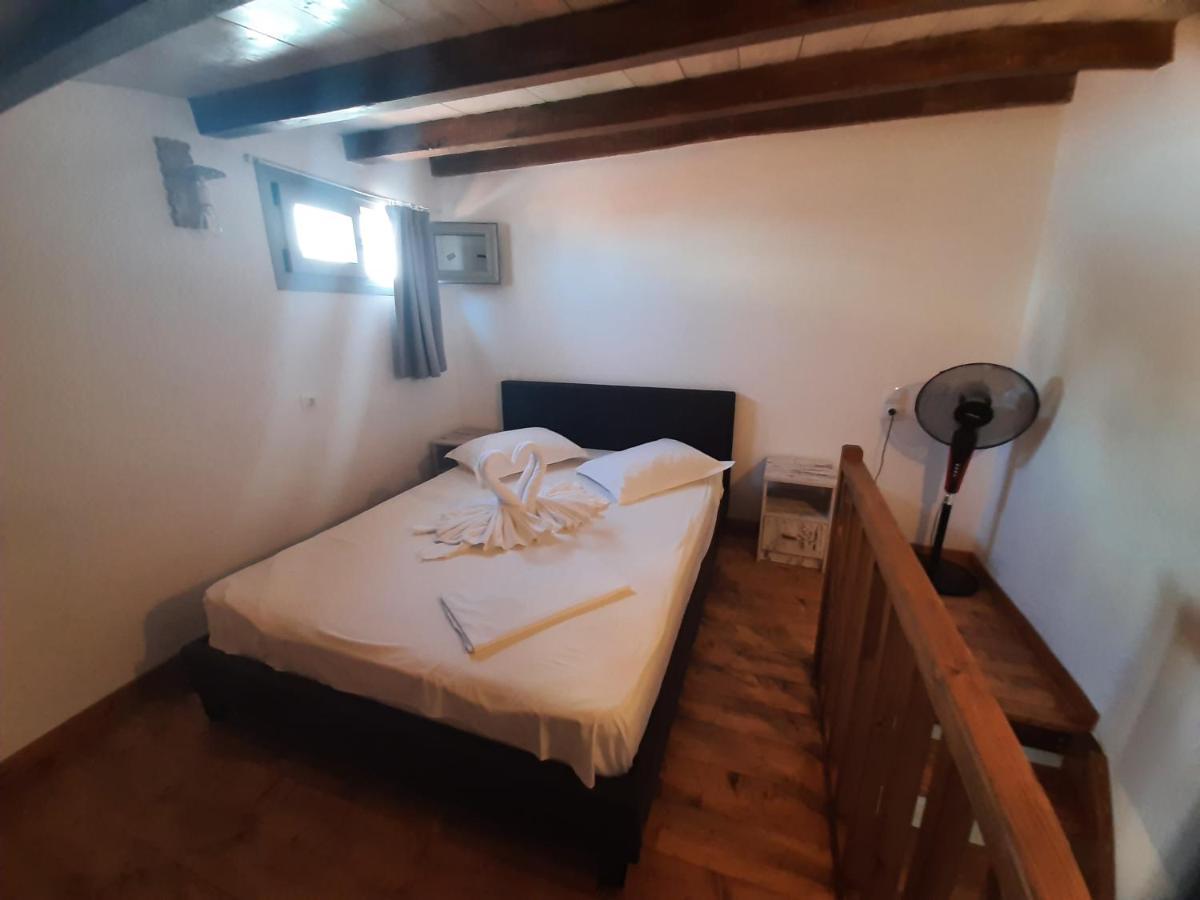 Κυθνοσ Larerooms Merichas Luaran gambar
